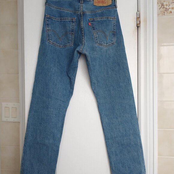 Levi's 501 Vintage Straight Leg Women's Jeans - Picture 3 of 11